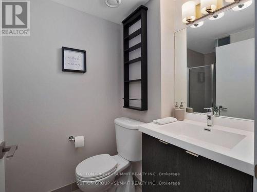 601 - 89 Mcgill Street, Toronto, ON - Indoor Photo Showing Bathroom