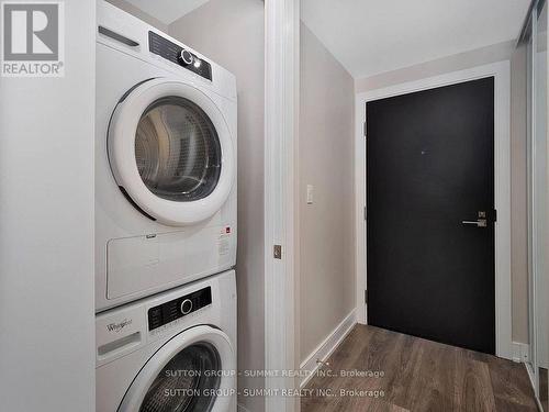 601 - 89 Mcgill Street, Toronto, ON - Indoor Photo Showing Laundry Room