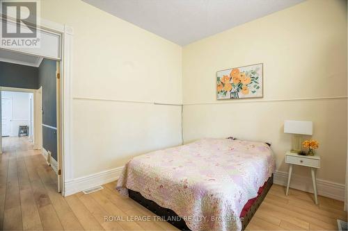 437 Quebec Street, London, ON - Indoor Photo Showing Bedroom