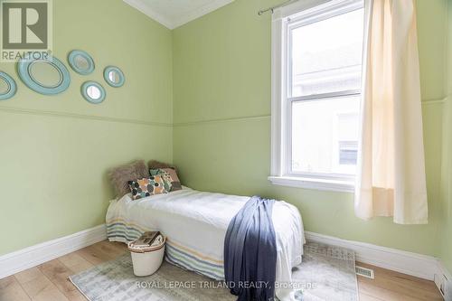 437 Quebec Street, London, ON - Indoor Photo Showing Bedroom