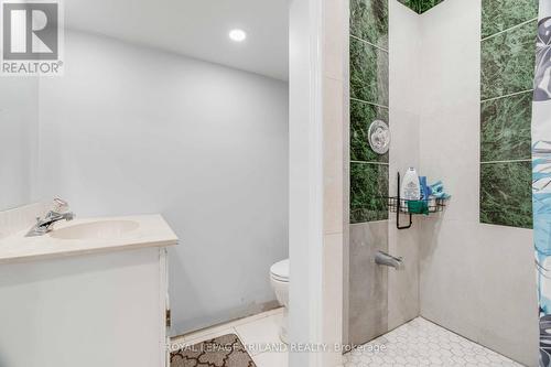 437 Quebec Street, London, ON - Indoor Photo Showing Bathroom