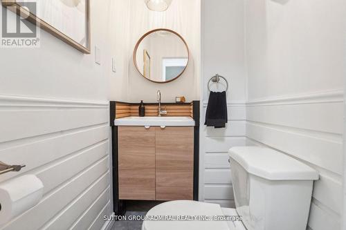 641 Piccadilly Street, London, ON - Indoor Photo Showing Bathroom