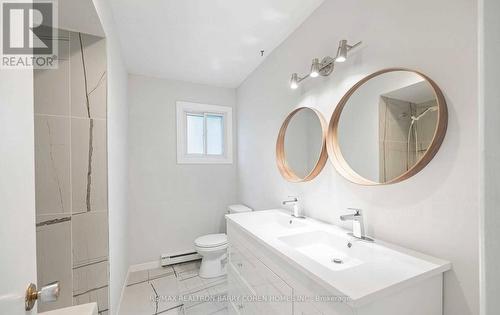 4 Chipstead Road, Toronto, ON - Indoor Photo Showing Bathroom