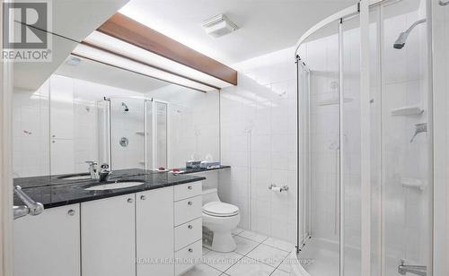 4 Chipstead Road, Toronto, ON - Indoor Photo Showing Bathroom