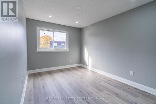 118 Darras Court, Brampton, ON - Indoor Photo Showing Other Room