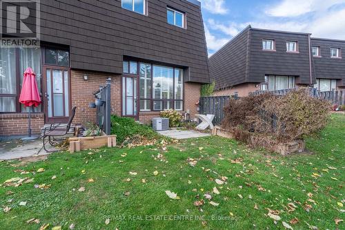 118 Darras Court, Brampton, ON - Outdoor