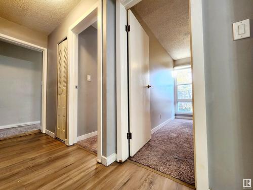 621 Millbourne Rd Nw, Edmonton, AB - Indoor Photo Showing Other Room