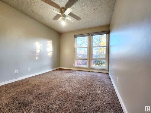 621 Millbourne Rd Nw, Edmonton, AB - Indoor Photo Showing Other Room