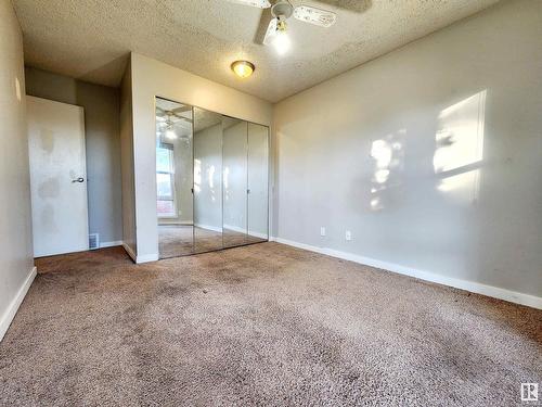 621 Millbourne Rd Nw, Edmonton, AB - Indoor Photo Showing Other Room