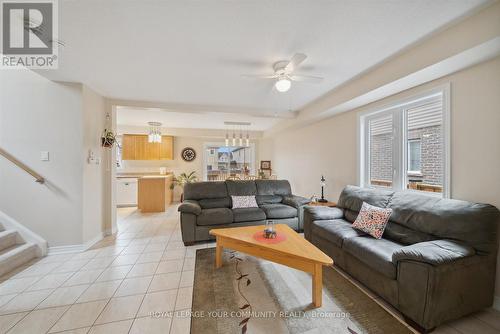 37 Gunsolus Road, Kawartha Lakes, ON - Indoor Photo Showing Living Room