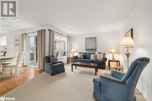 15 Aldersgate Drive Unit# 11, Belleville, ON - Indoor Photo Showing Living Room