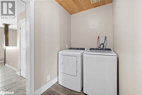 33 Lewis Street, Belleville, ON - Indoor Photo Showing Laundry Room