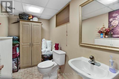 251 Colonel Douglas Crescent, Brockville, ON - Indoor Photo Showing Bathroom