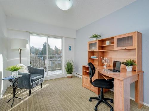 401-1170 Rockland Ave, Victoria, BC - Indoor Photo Showing Office