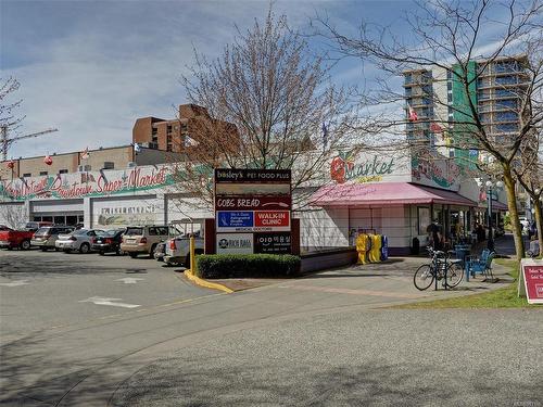 401-1170 Rockland Ave, Victoria, BC - Outdoor