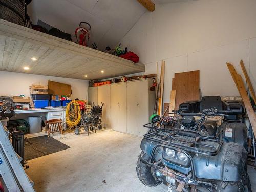 Garage - 15 Rue Boivin, Labelle, QC - Indoor Photo Showing Garage