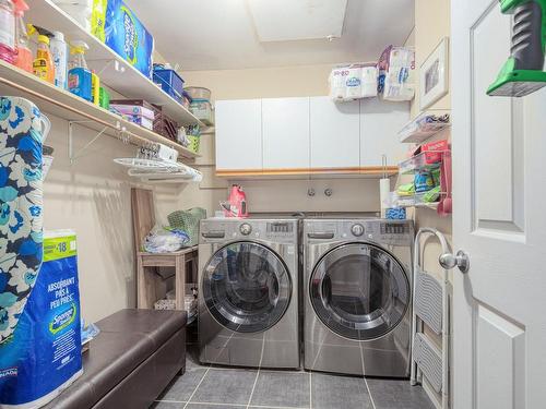 Salle de lavage - 2250 Rue Cardin, Drummondville, QC - Indoor Photo Showing Laundry Room