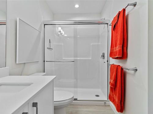 407-842 Orono Ave, Langford, BC - Indoor Photo Showing Bathroom