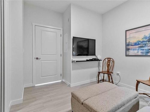 407-842 Orono Ave, Langford, BC - Indoor Photo Showing Laundry Room