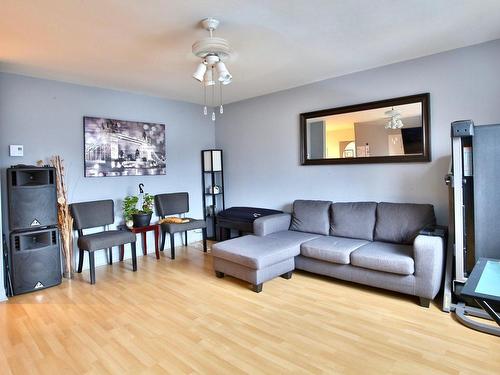 Salon - 1655  - 1657 Rue De Gaulle, Longueuil (Saint-Hubert), QC - Indoor Photo Showing Living Room