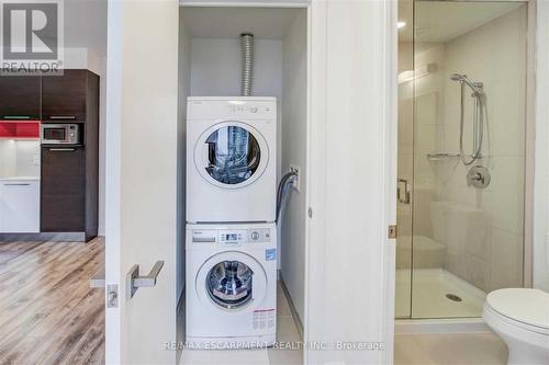 1501 - 36 Park Lawn Road, Toronto, ON - Indoor Photo Showing Laundry Room