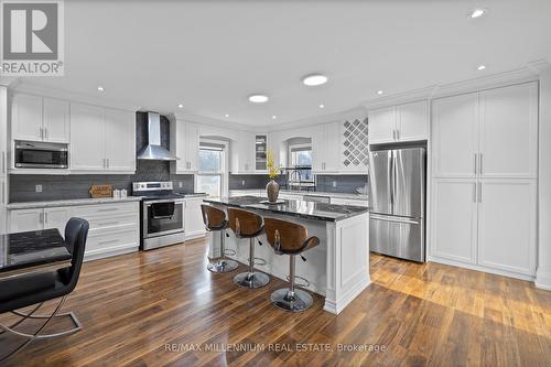 14201 Winston Churchill Boulevard, Caledon, ON - Indoor Photo Showing Kitchen