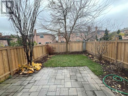 630 Julia Avenue, Burlington, ON - Outdoor With Backyard