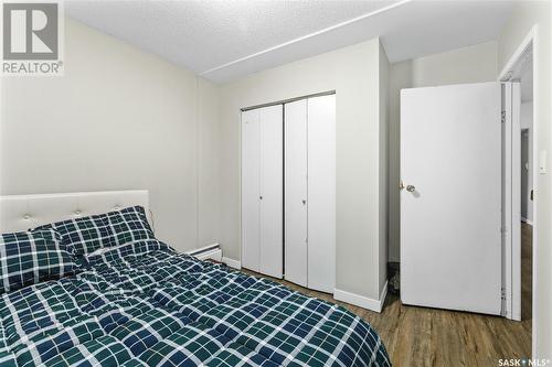 2119 Osler Street, Regina, SK - Indoor Photo Showing Bedroom