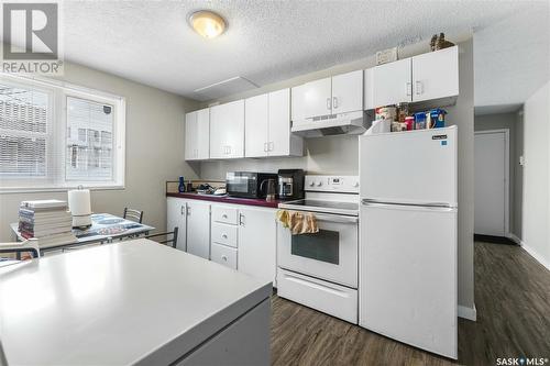 2119 Osler Street, Regina, SK - Indoor Photo Showing Kitchen