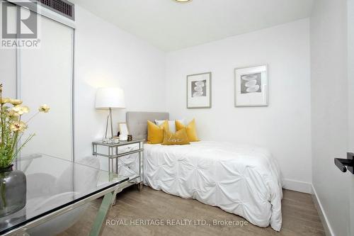 1505 - 18 Lee Centre Drive, Toronto, ON - Indoor Photo Showing Bedroom