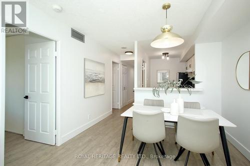 1505 - 18 Lee Centre Drive, Toronto, ON - Indoor Photo Showing Dining Room