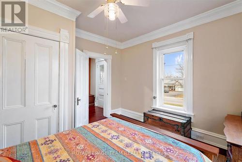 77 Queen Street W, North Dundas, ON - Indoor Photo Showing Bedroom