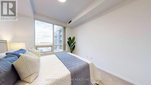 340 - 540 Bur Oak Avenue, Markham, ON - Indoor Photo Showing Bedroom