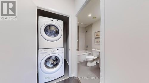 340 - 540 Bur Oak Avenue, Markham, ON - Indoor Photo Showing Laundry Room