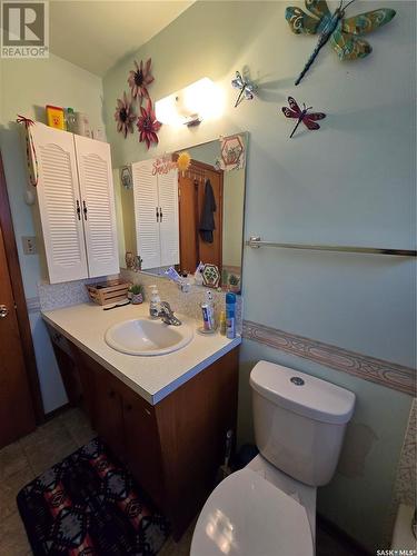 903 Elsinore Street, Whitewood, SK - Indoor Photo Showing Bathroom