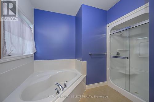 305 Skyline Avenue, London, ON - Indoor Photo Showing Bathroom