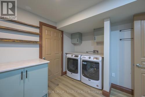 305 Skyline Avenue, London, ON - Indoor Photo Showing Laundry Room