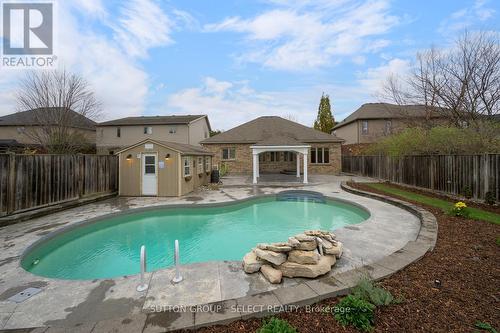 305 Skyline Avenue, London, ON - Outdoor With In Ground Pool With Backyard