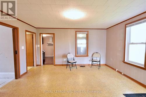 228 Courtwright Street, Fort Erie (332 - Central), ON - Indoor Photo Showing Other Room