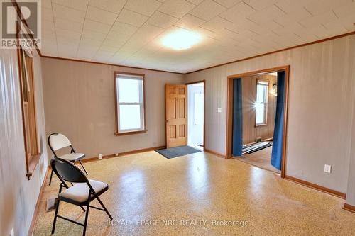 228 Courtwright Street, Fort Erie (332 - Central), ON - Indoor Photo Showing Other Room