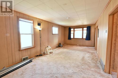 228 Courtwright Street, Fort Erie (332 - Central), ON - Indoor Photo Showing Other Room