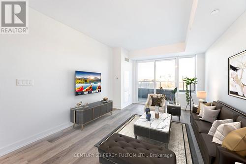 313 - 1435 Celebration Drive, Pickering, ON - Indoor Photo Showing Living Room