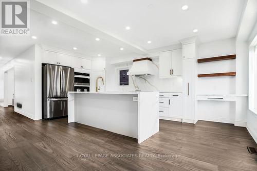 9 Charles Brown Road, Markham, ON - Indoor Photo Showing Kitchen With Upgraded Kitchen