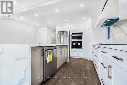 9 Charles Brown Road, Markham, ON - Indoor Photo Showing Kitchen With Upgraded Kitchen