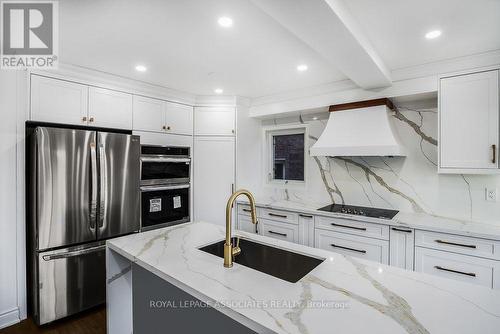 9 Charles Brown Road, Markham, ON - Indoor Photo Showing Kitchen With Upgraded Kitchen