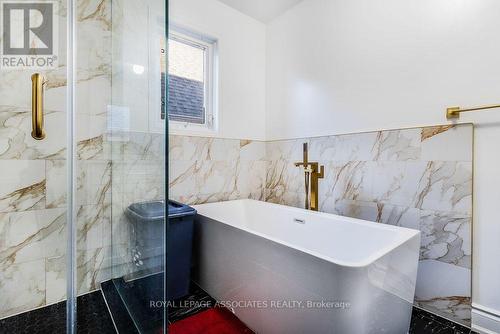 9 Charles Brown Road, Markham, ON - Indoor Photo Showing Bathroom