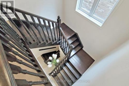 86 Robb Thompson Road, East Gwillimbury, ON - Indoor Photo Showing Other Room