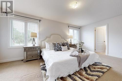 86 Robb Thompson Road, East Gwillimbury, ON - Indoor Photo Showing Bedroom