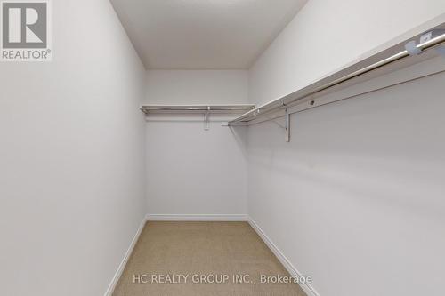 86 Robb Thompson Road, East Gwillimbury, ON - Indoor With Storage