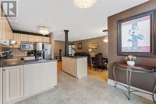 514 Louis Toscano Drive, Ottawa, ON - Indoor Photo Showing Kitchen